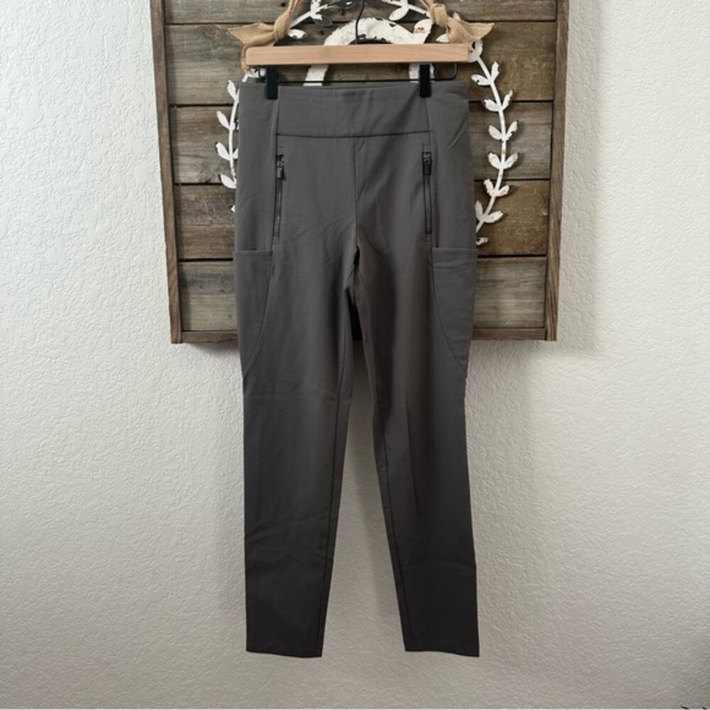Athleta Gray Leggings‎ with High-Waisted Design and Smooth Stretchy Fabric